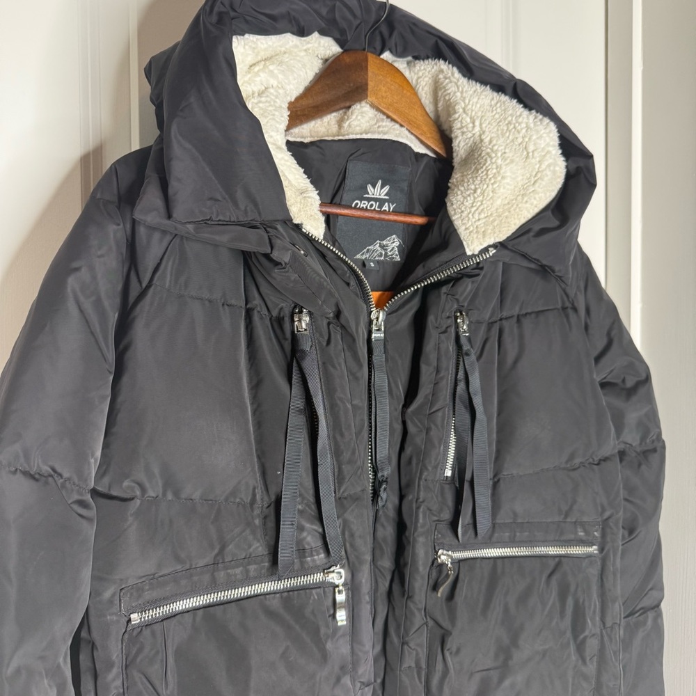 Orolay Women's Black Hooded Puffer Coat Sherpa Lined Winter Warm Long Jacket Sm